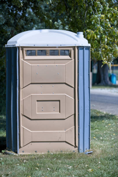 Best Portable restroom solutions  in Farngton, MI