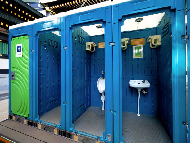 Best Construction site porta potty rental  in Farngton, MI
